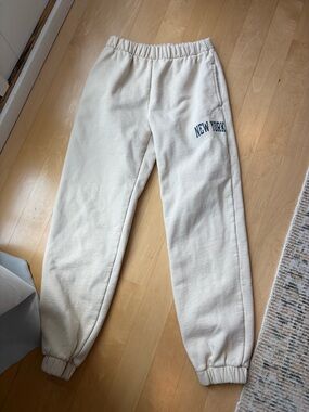 Brandy Melville “New York' Fleece Joggers